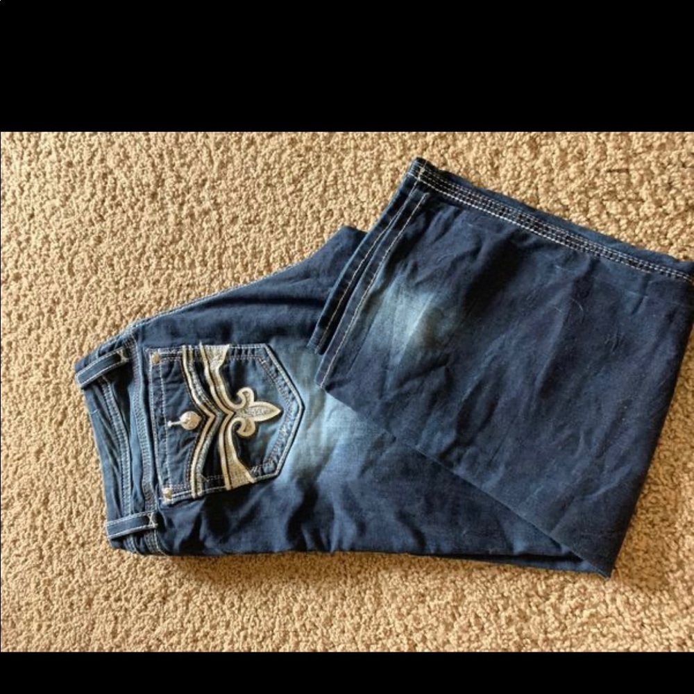 Rock Revival Crop